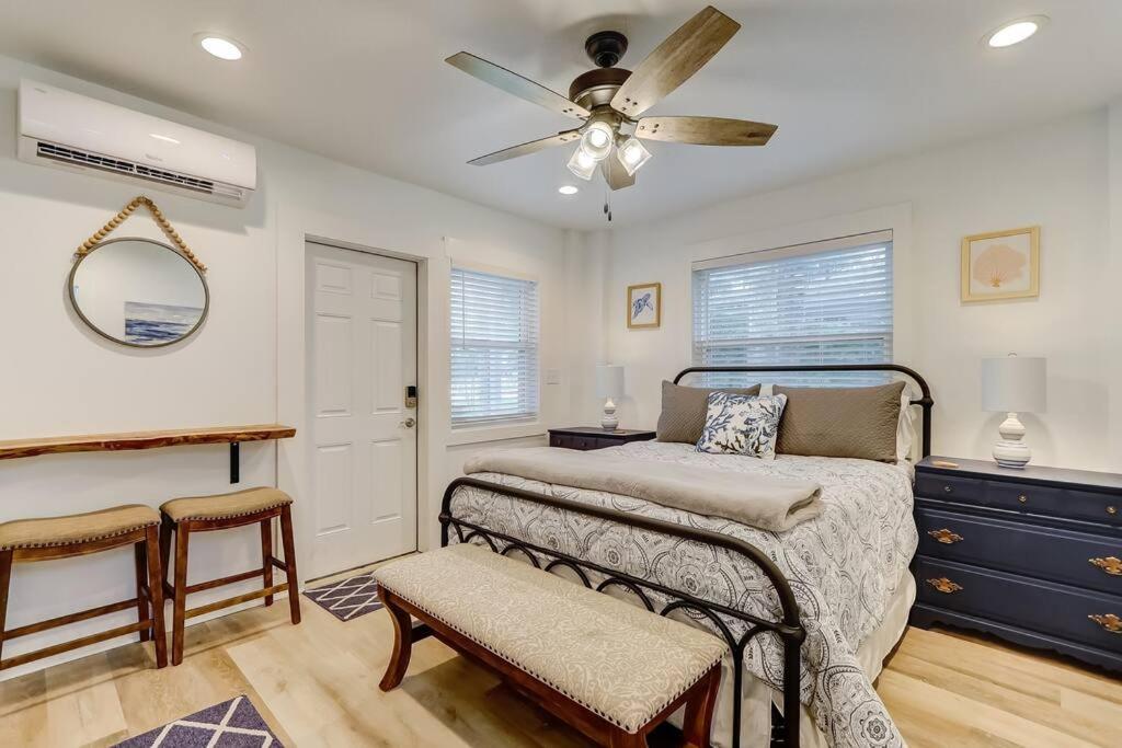 Beachside Retreat Awaits At Jacksonville Beach Eksteriør bilde