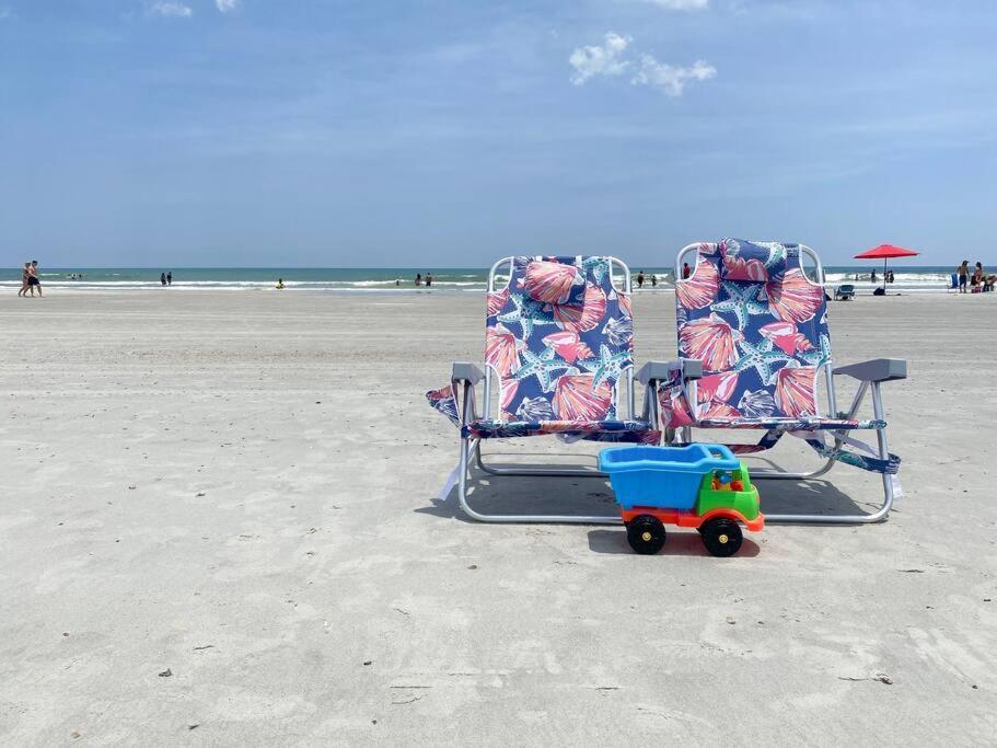 Beachside Retreat Awaits At Jacksonville Beach Eksteriør bilde